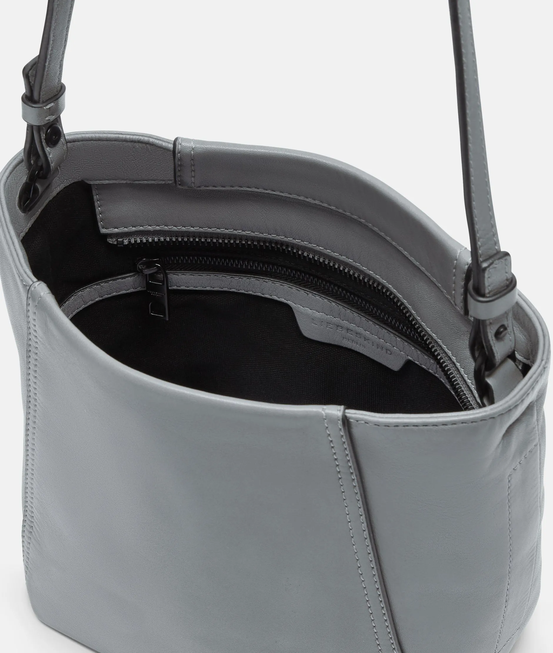 LIEBESKIND BERLIN Chudy Hobo S