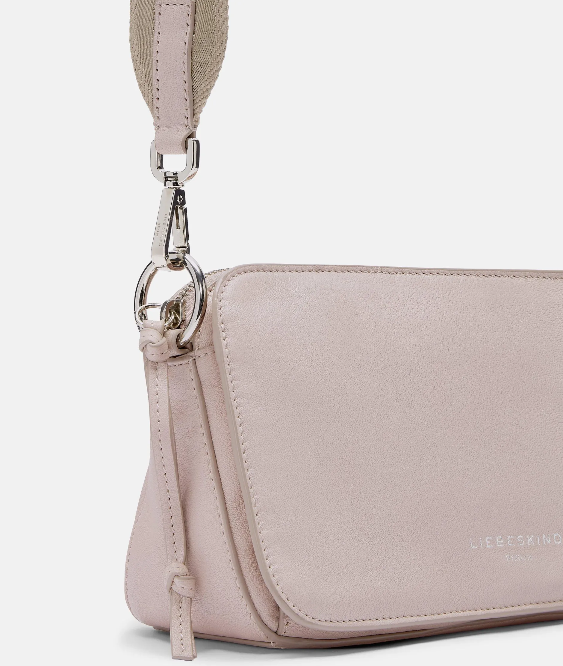 LIEBESKIND BERLIN Clarice Crossbody M