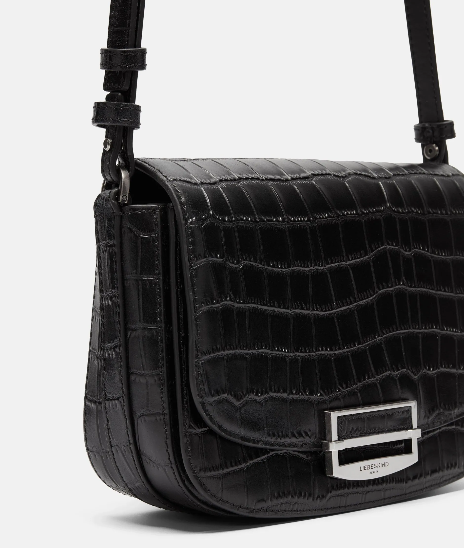 LIEBESKIND BERLIN Ezra Crossbody M