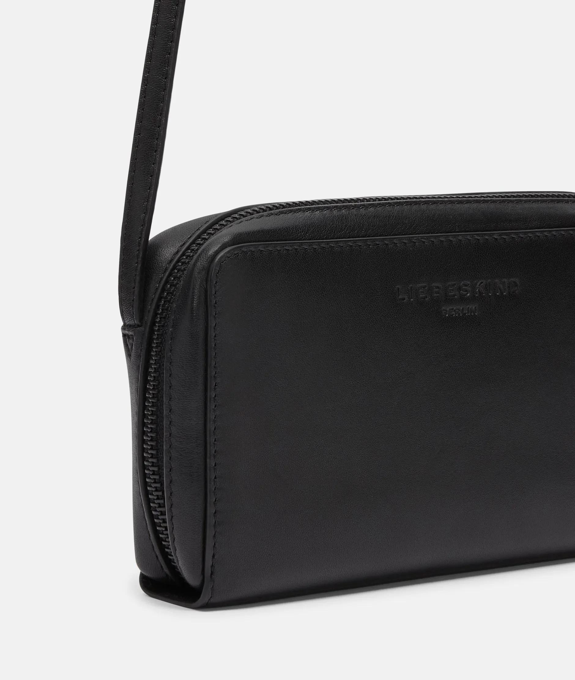 LIEBESKIND BERLIN Hera Crossbody XS