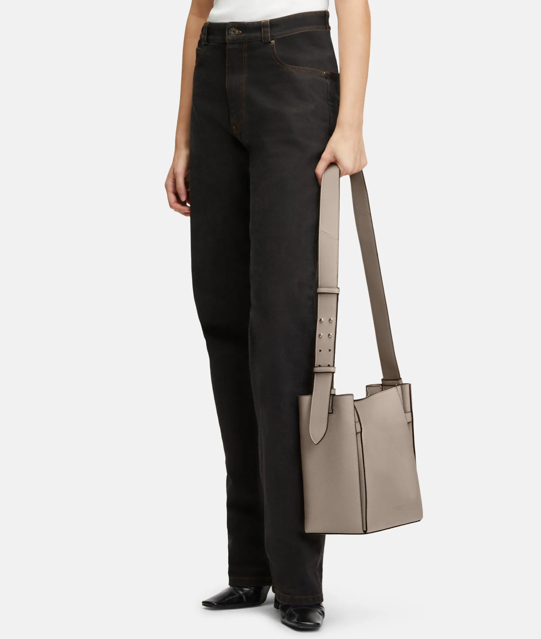 LIEBESKIND BERLIN Hilla Hobo M