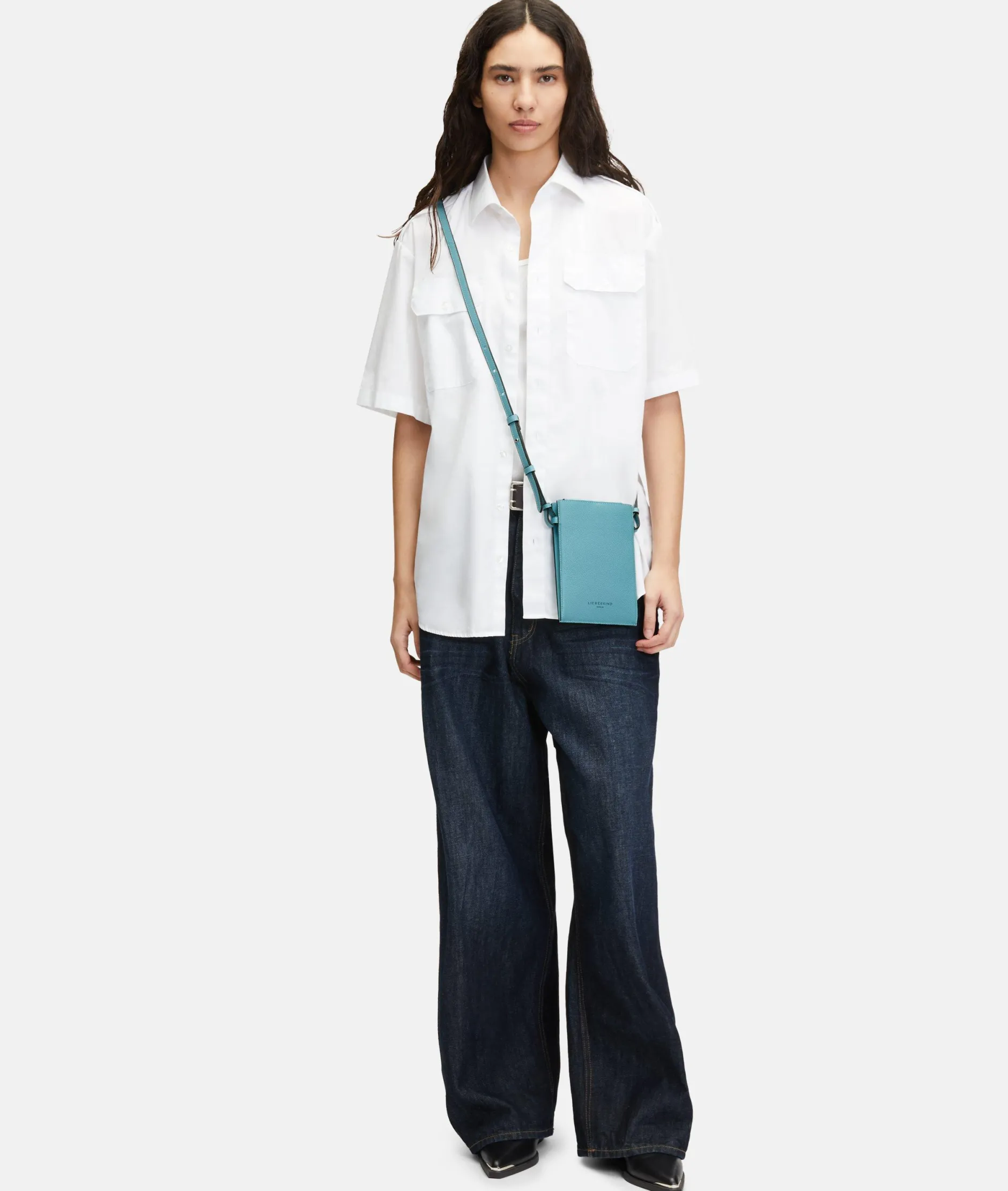 LIEBESKIND BERLIN Hilla Mobile Pouch