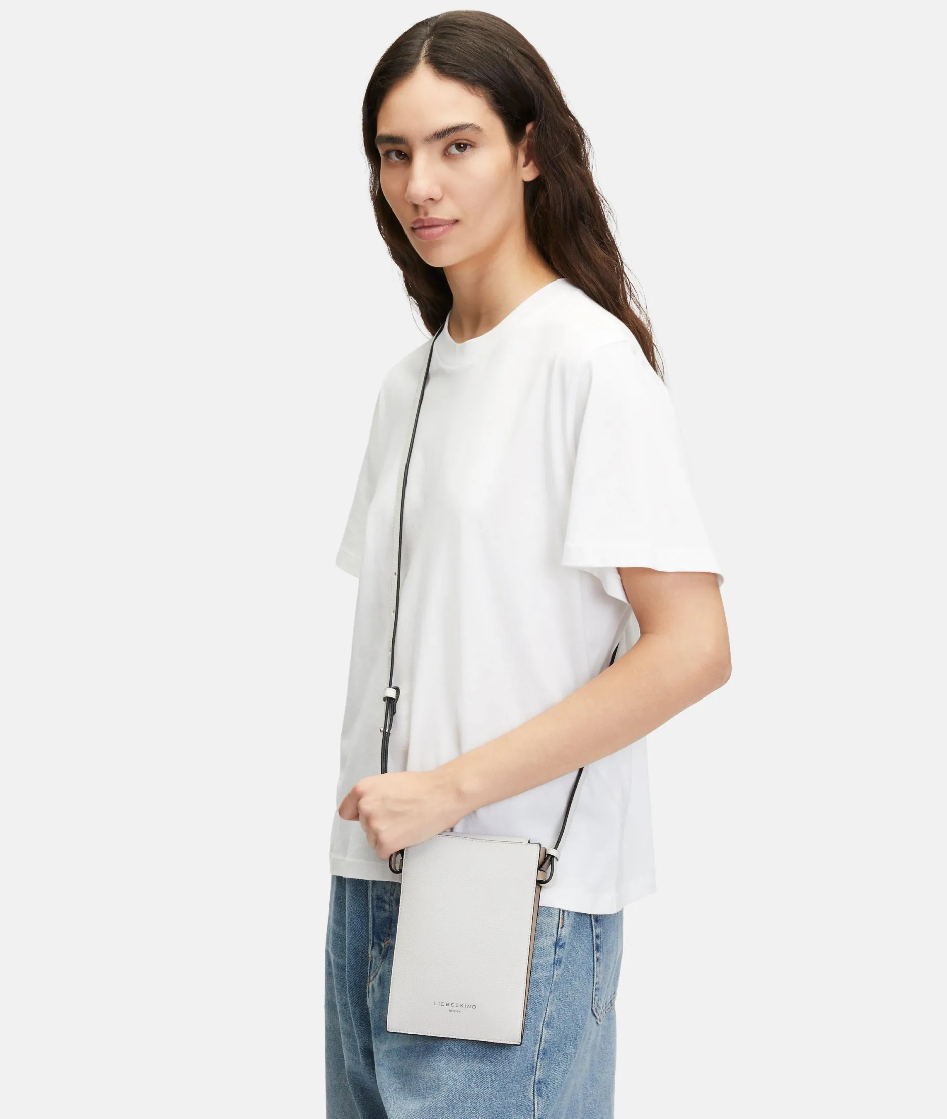 LIEBESKIND BERLIN Hilla Mobile Pouch