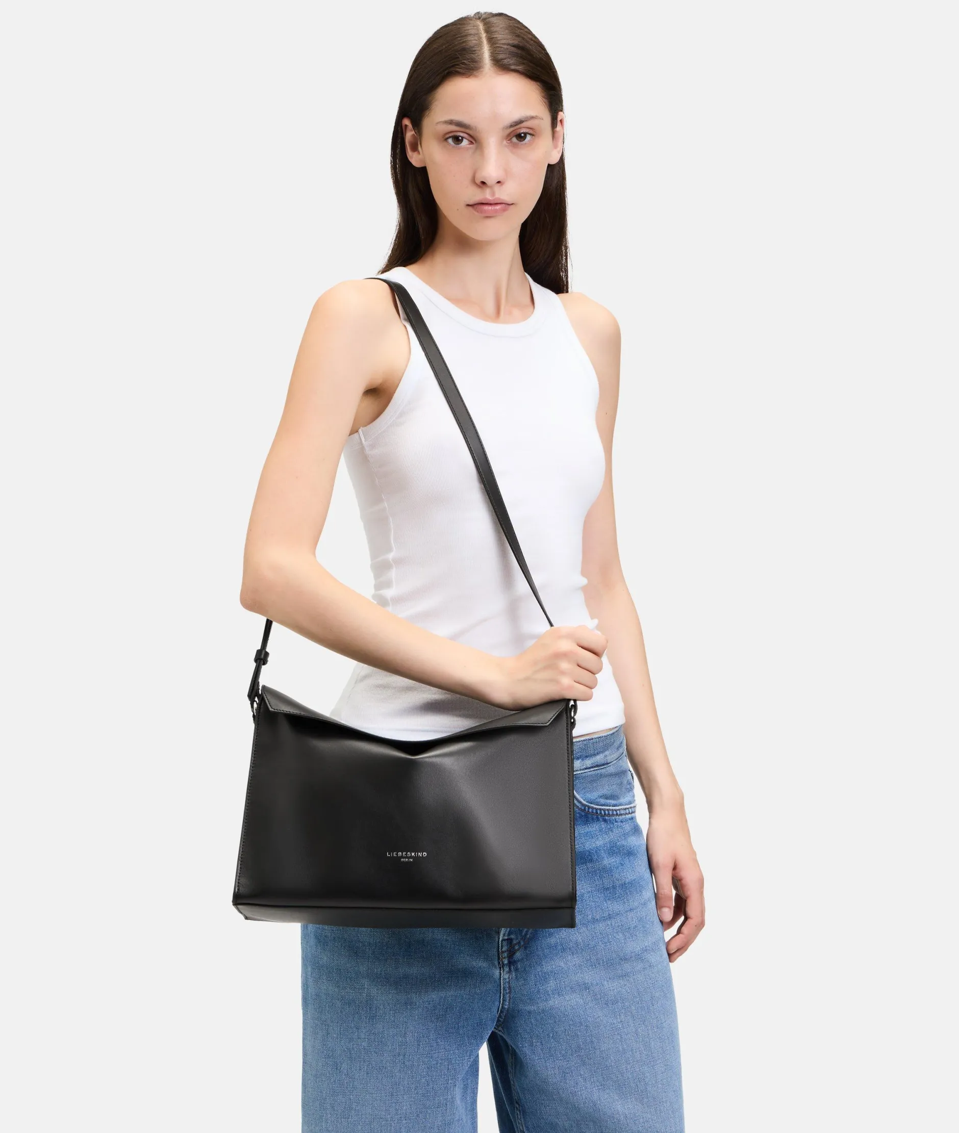 LIEBESKIND BERLIN Lora Crossbody M