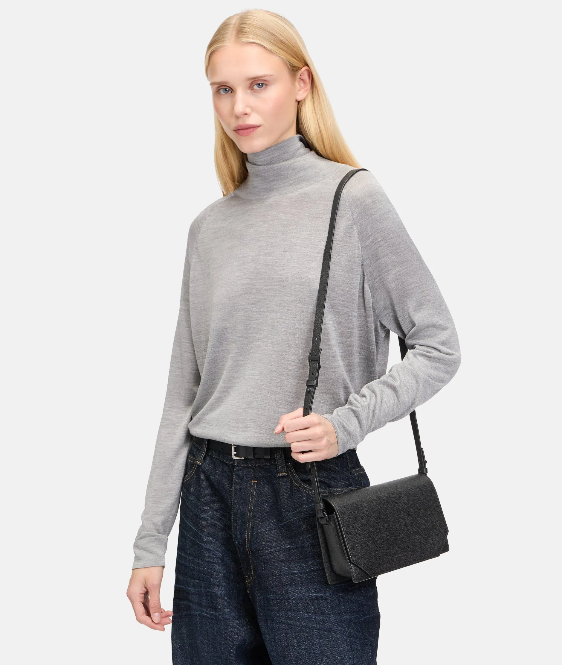 LIEBESKIND BERLIN Lora Crossbody S