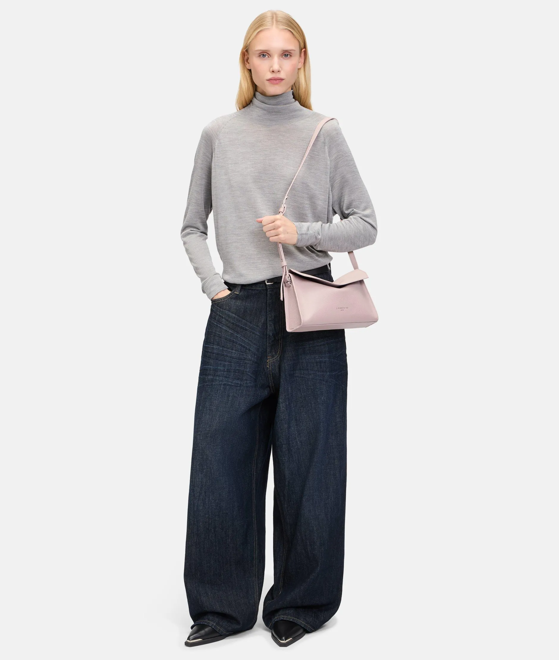 LIEBESKIND BERLIN Lora Crossbody S