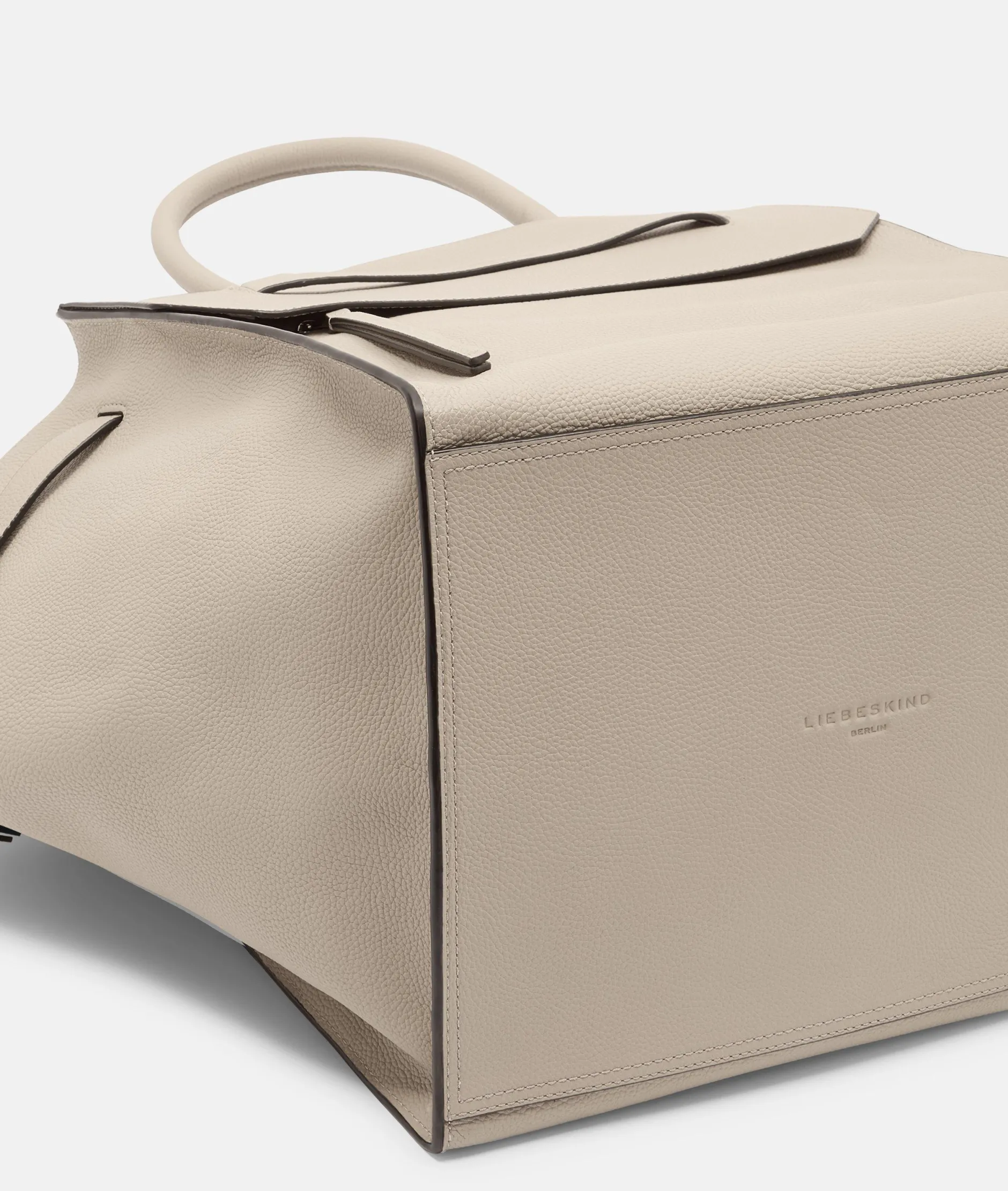 LIEBESKIND BERLIN Lora Satchel L