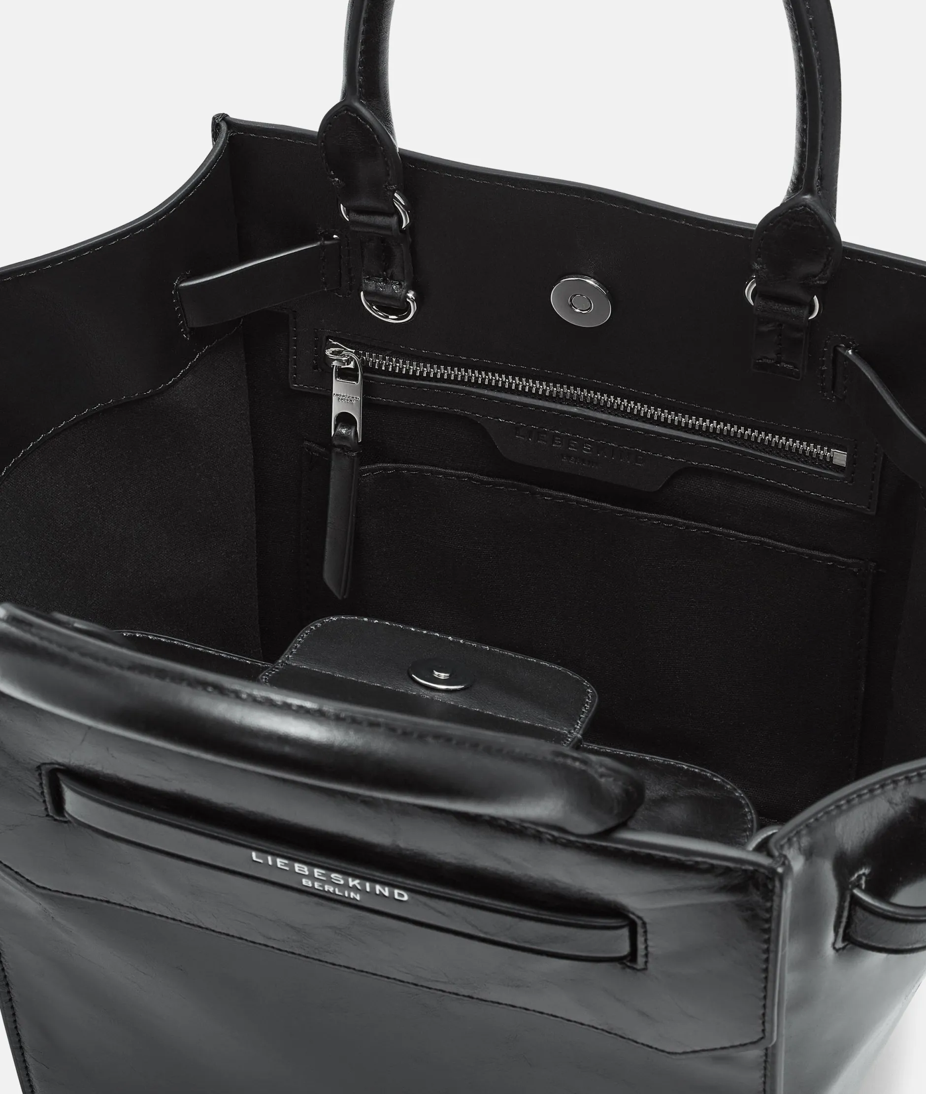 LIEBESKIND BERLIN Lora Satchel M