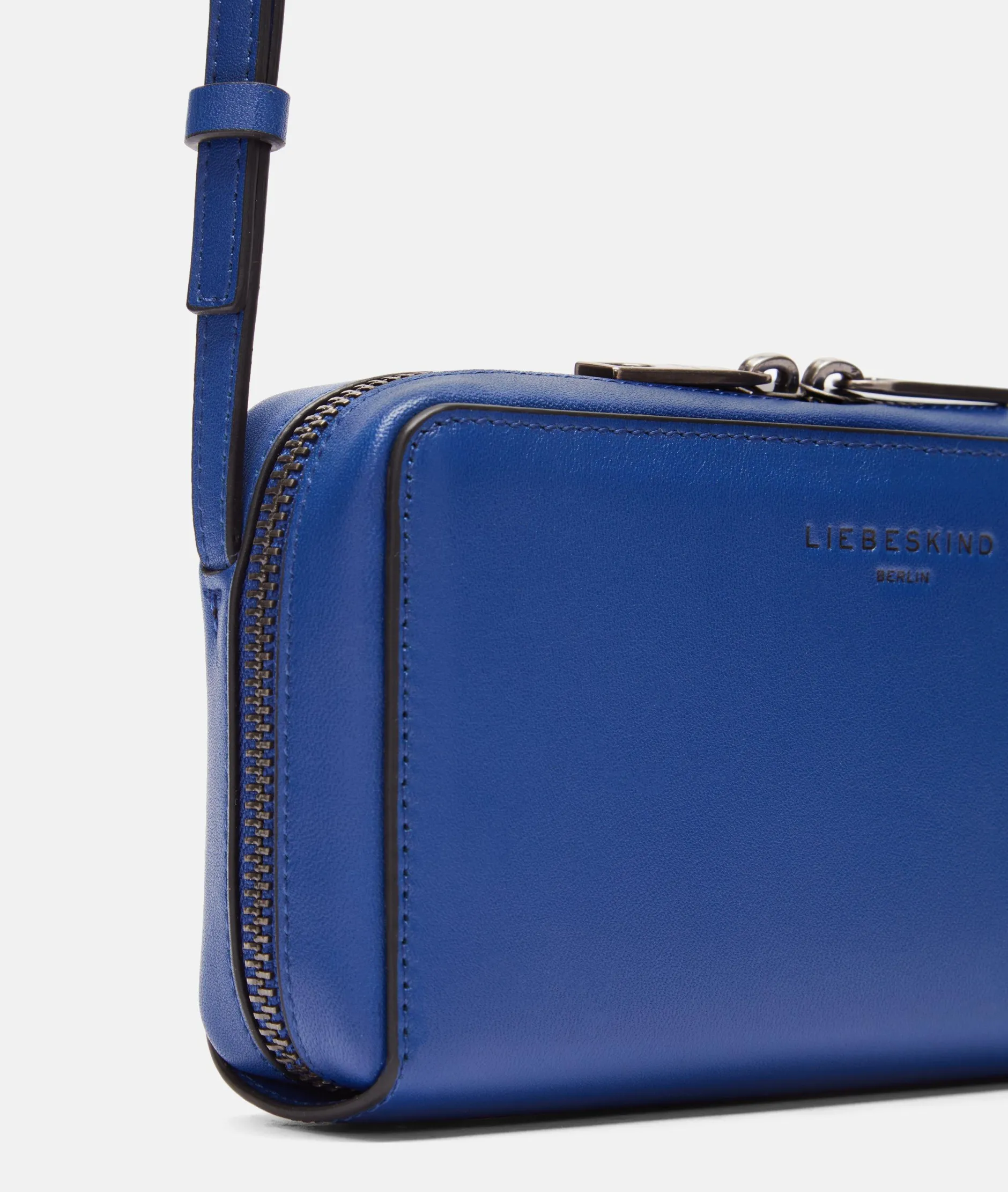 LIEBESKIND BERLIN Lou Crossbody XS