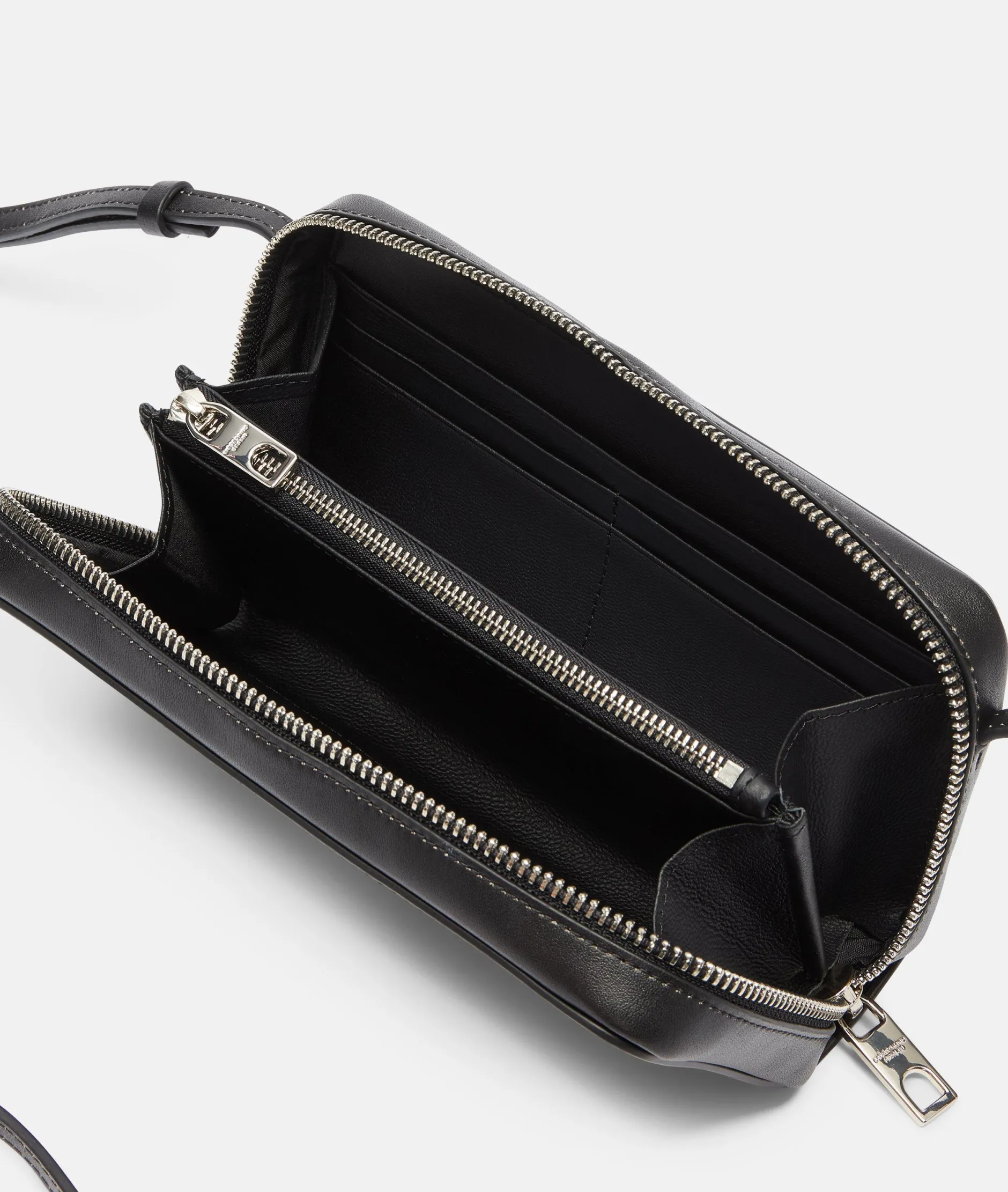 LIEBESKIND BERLIN Lou Crossbody XS
