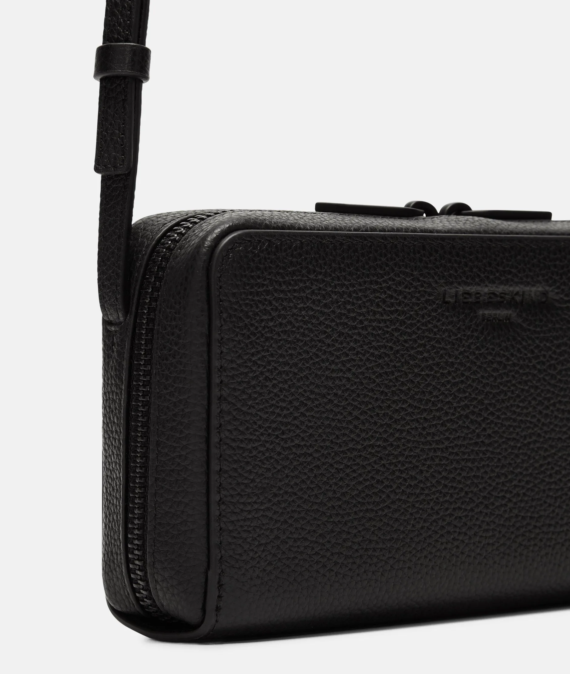 LIEBESKIND BERLIN Lou Crossbody XS
