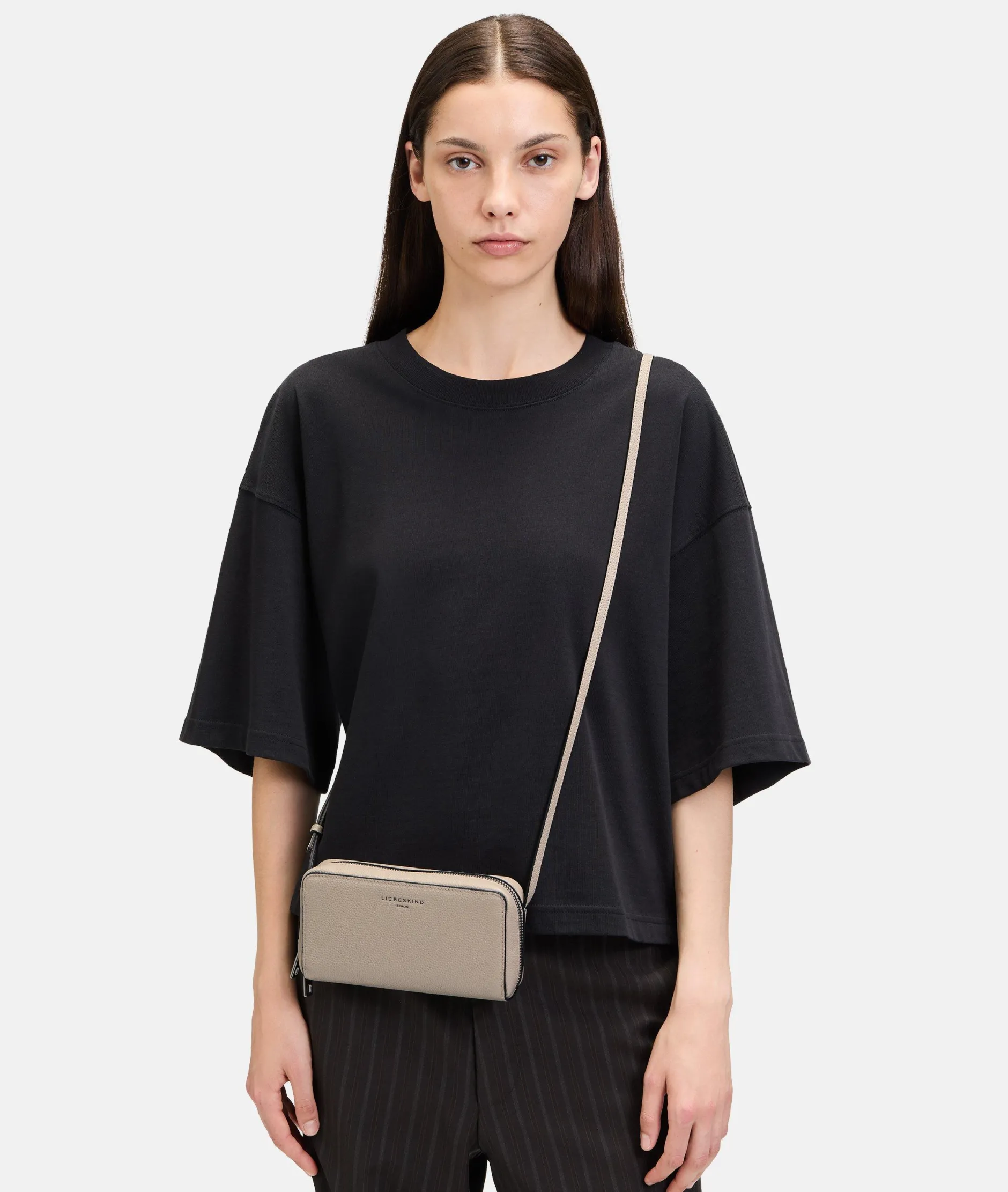 LIEBESKIND BERLIN Lou Crossbody XS