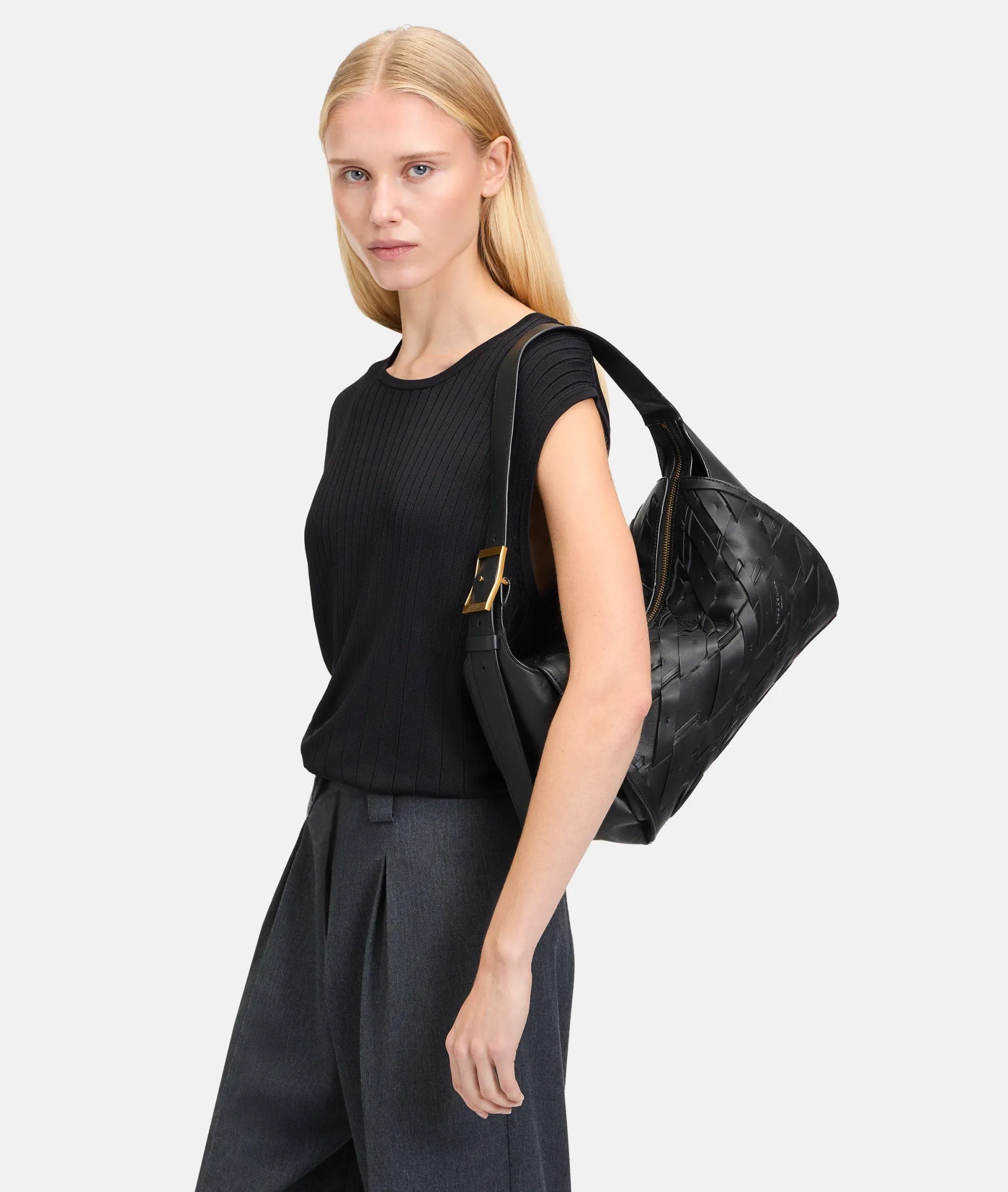 LIEBESKIND BERLIN Lou Hobo M