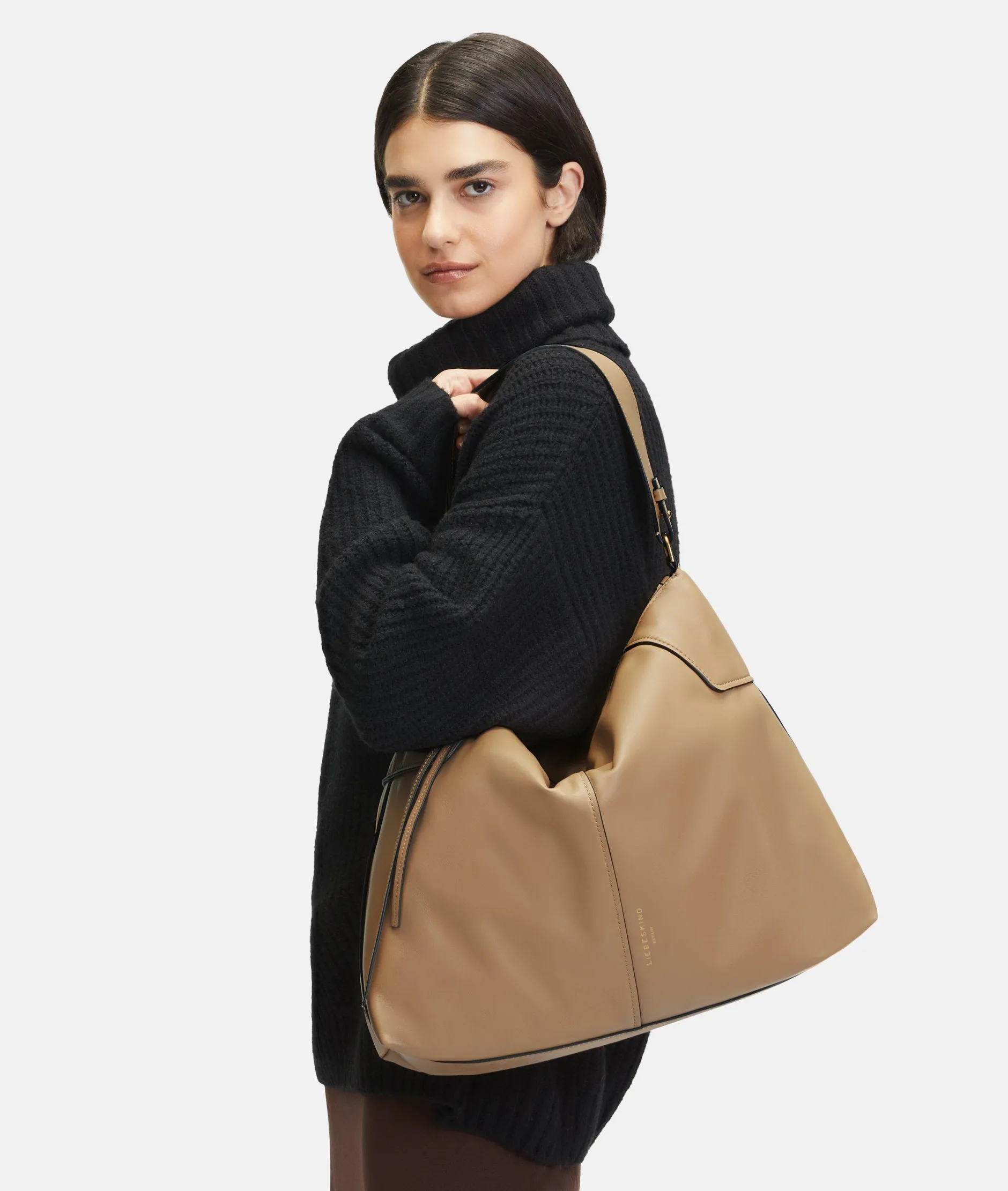 LIEBESKIND BERLIN Mila Hobo L