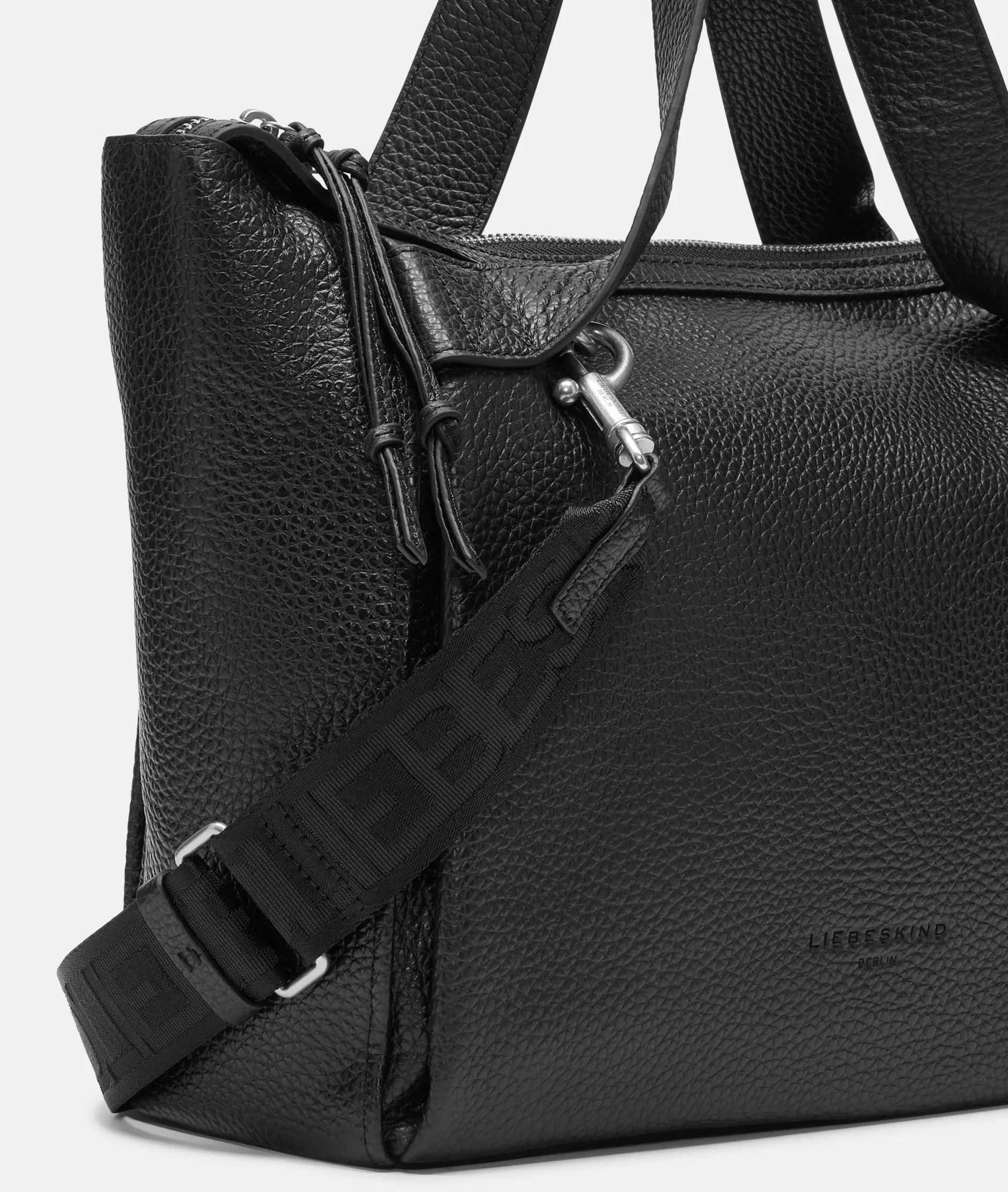 LIEBESKIND BERLIN Satchel M